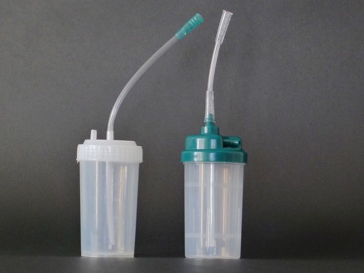一次性使用氧氣濕化瓶.jpg